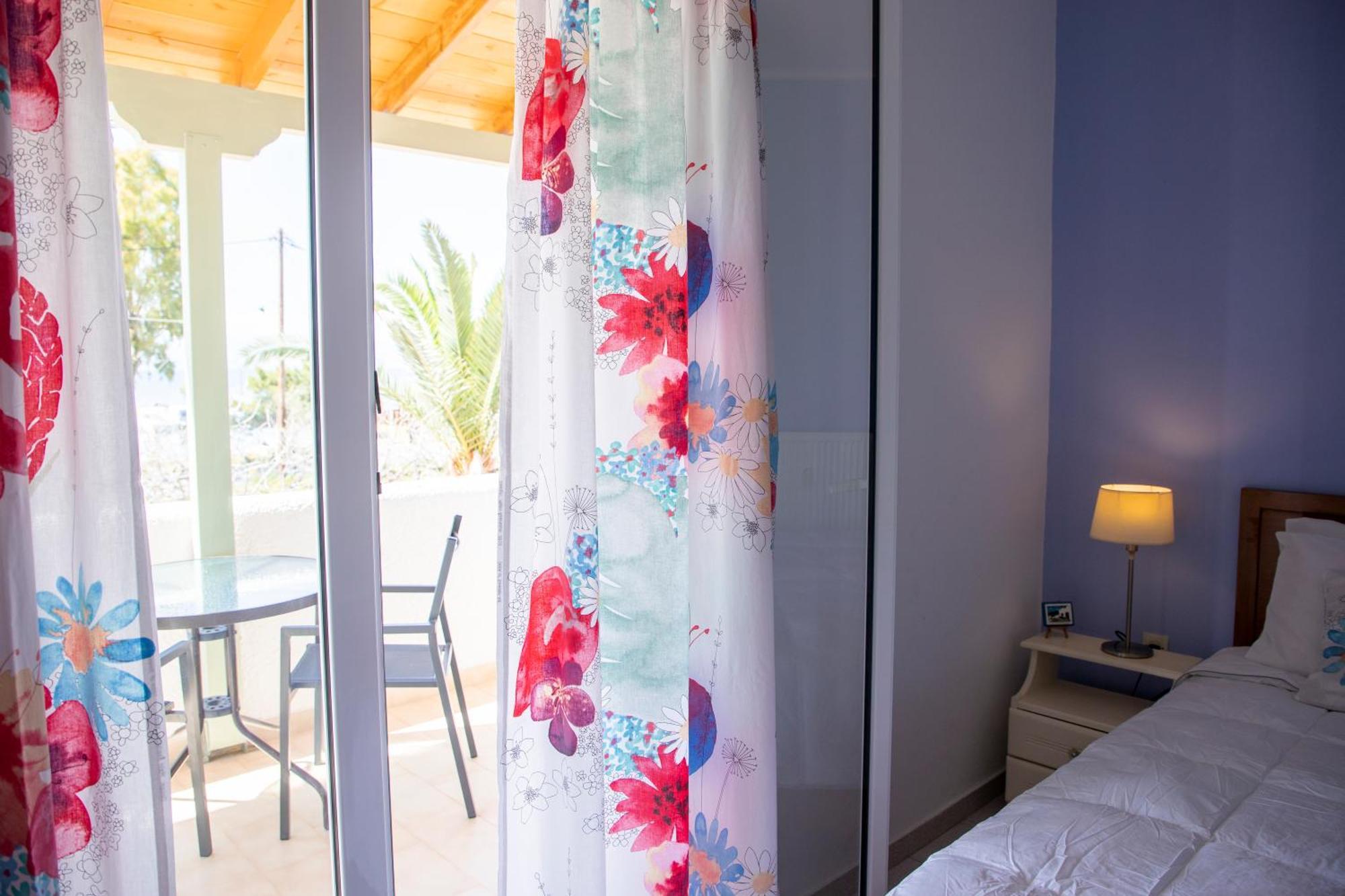 Stefanie Studios Aegina Bagian luar foto